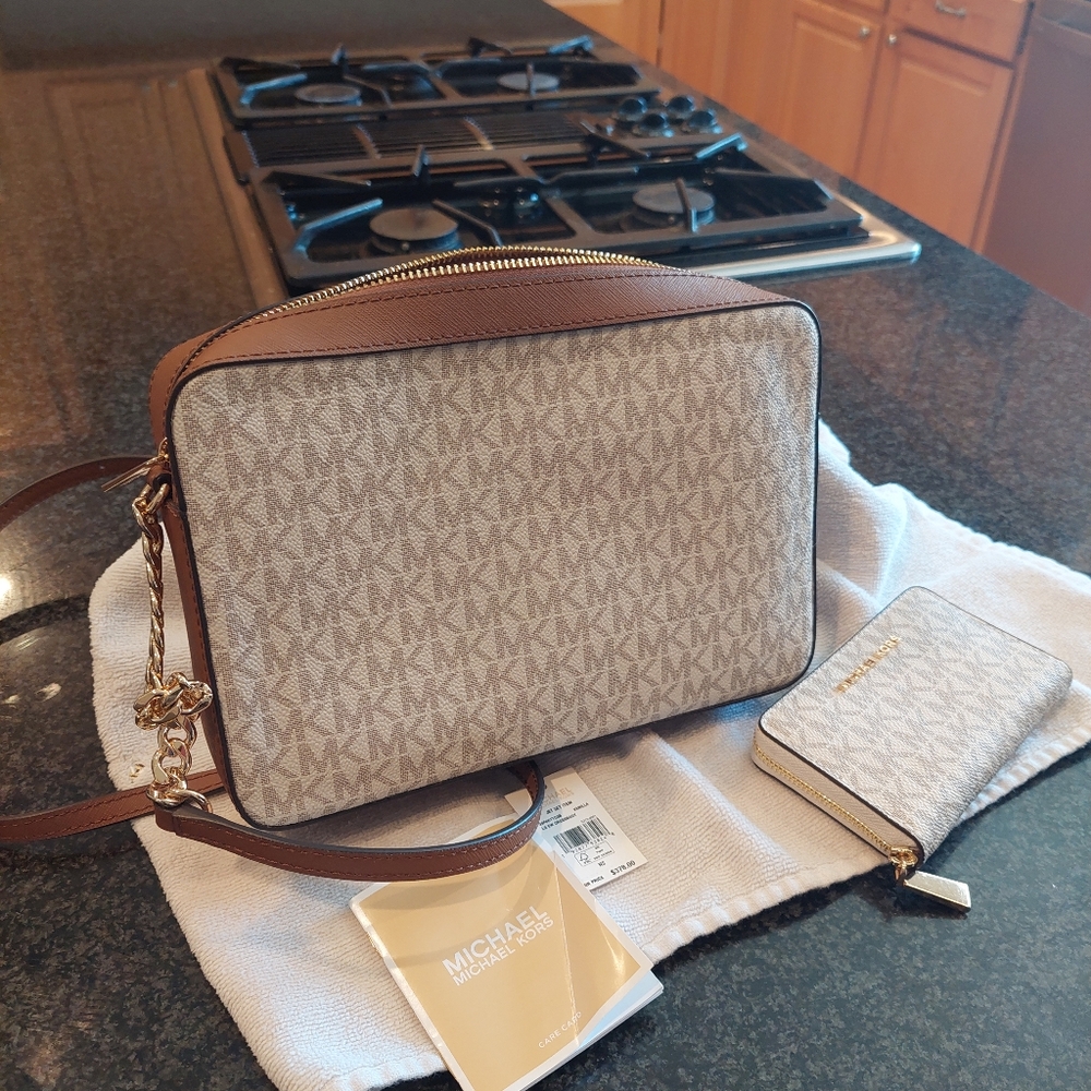 Michael Kors Crossbody Bag with Wallet Brown And Cream Bundle - Picture 5 of 10